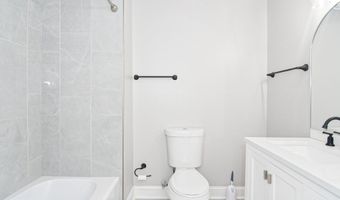2644 E HOFFMAN St, Baltimore, MD 21213