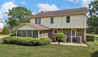 107 Forestdale Dr, Boiling Springs, SC 29316