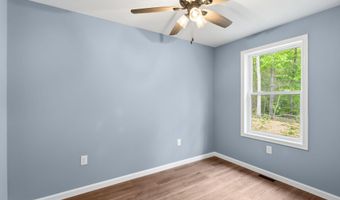 5 PIN OAK Ln, Basye, VA 22810
