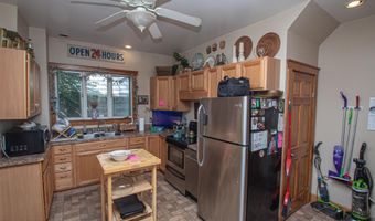 31 Dewitt St, Amsterdam, NY 12010