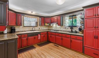 10463 Farm Road 1182, Aurora, MO 65605