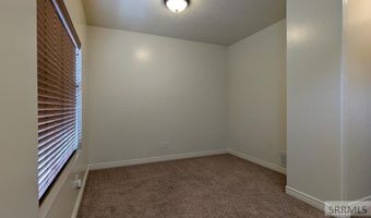 6315 E Chartwell Gdns, Ammon, ID 83406