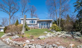 10 Oak Point Clb, New Milford, CT 06776