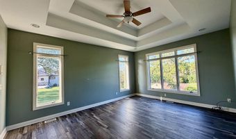 2702 Country Oaks Dr, Atlantic, IA 50022