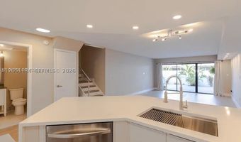 3525 Magellan Cir 626, Aventura, FL 33180
