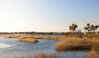 211 Harborview Dr, Beaufort, SC 29907