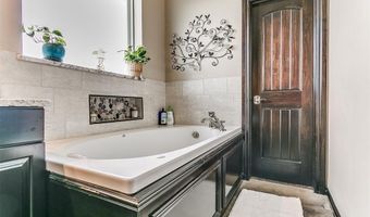 3918 S 4th St, Chickasha, OK 73018