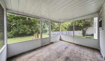 2392 Minerva Park Pl, Columbus, OH 43229