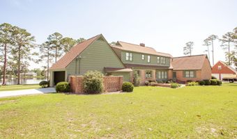 220 Lake Shore Dr, Alma, GA 31510