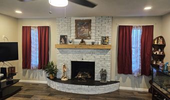 1705 Lakeview Dr, Ava, MO 65608