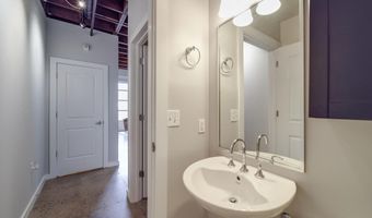 3572 Artists Way, Charlotte, NC 28205