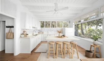 59-75 Hoalua St, Haleiwa, HI 96712