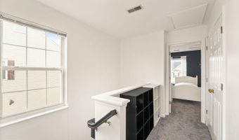 21071 MOSSY GLEN Ter, Ashburn, VA 20147