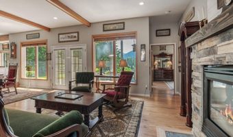 512 River Dr, Clark Fork, ID 83811