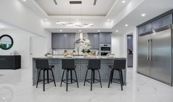 49 INTERLAKEN Rd, Orlando, FL 32804