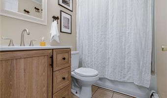 127 Highland Ave, Cumberland, RI 02864