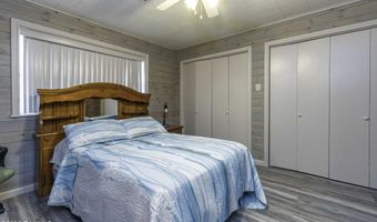 13132 Veterans Memorial Dr, Abbeville, LA 70510