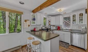 139 Summit Dr, Campton, NH 03223