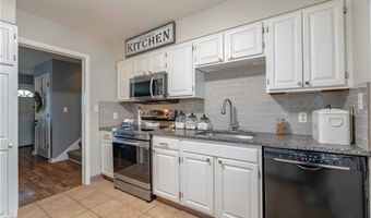 2435 Eastern Ave, Alliance, OH 44601