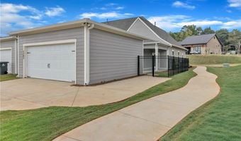 1763 WOODLAND PINES Ln, Auburn, AL 36830