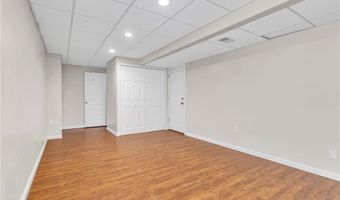 305 Broadstone Dr, Adams Twp., PA 16046