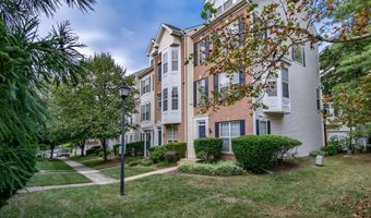 5832 COWLING Ct, Alexandria, VA 22304