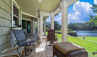 130 Willowbrook Dr, Arapahoe, NC 28510