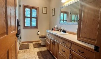 2201 7th St NW A, Austin, MN 55912
