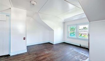20 Stratford Rd, Cranston, RI 02905