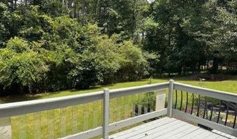 125 Lake Picketts Dr, Acworth, GA 30101