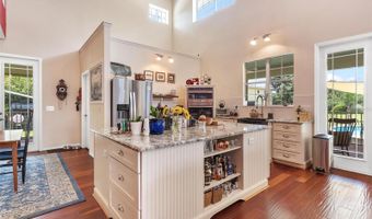 18525 LAKE Rd, Altoona, FL 32702