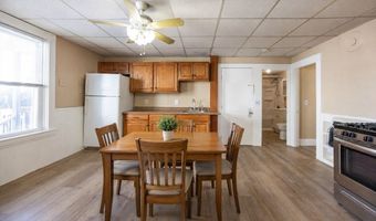 28 Richmond St, Blackstone, MA 01504