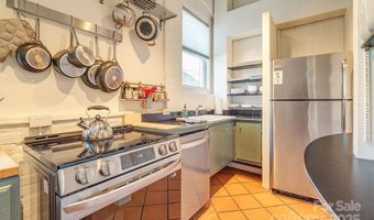 33 Carolina Ln, Asheville, NC 28801