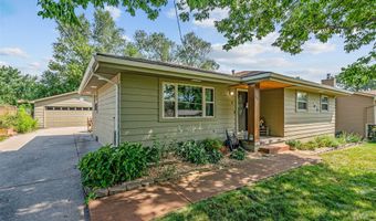 6823 NW Golden Ln, Des Moines, IA 50313