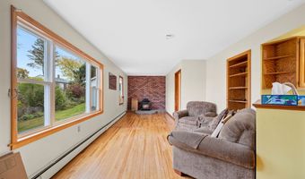 126 Foster St, Burlington, VT 05401