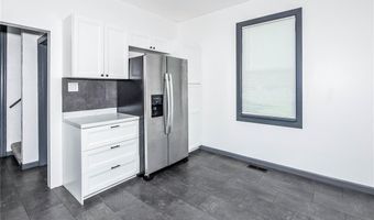 710 E Main St, Alhambra, IL 62001
