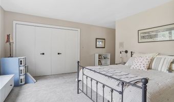 889 Eaton Ave, Akron, OH 44303