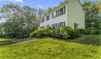 4 Quail Run Dr, Danbury, CT 06811