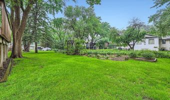 211 Mckinley St, Anoka, MN 55303