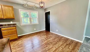 121 H Ave W, Albia, IA 52531