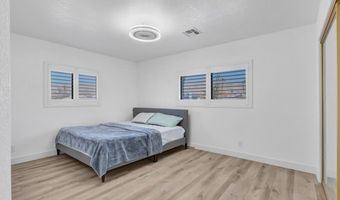 2149 Avalon Dr, Laughlin, NV 89029