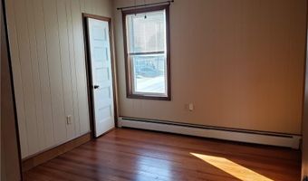40 E Barrows St 2, Cumberland, RI 02864