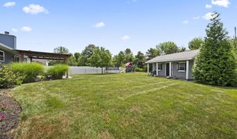 44 Ashton Dr, Ashville, OH 43103