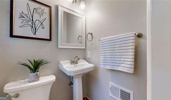 983 N Hls, Decatur, GA 30033
