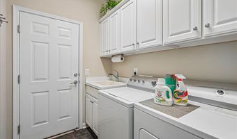 44256 PANTHER RIDGE Dr, Ashburn, VA 20147