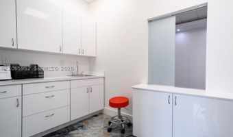 2920 NE 207th St 801, Aventura, FL 33180
