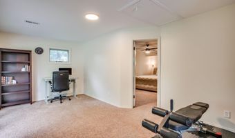 5401 E 40th St N, Bel Aire, KS 67220