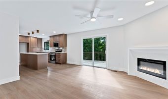 1801 Kimberly Pl, Bentonville, AR 72712