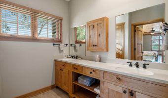 342 Eagle Point Dr, Albany, KY 42602