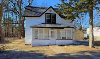 117 S Elm St, Adams, WI 53910